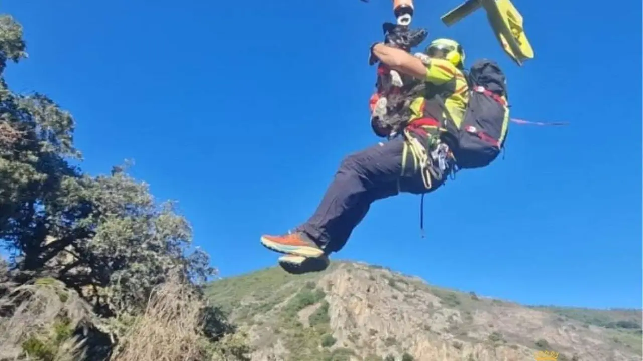 Tres rescates en helic&oacute;ptero casi simult&aacute;neos en diferentes rutas de Picos de Europa. Foto: JCyL.