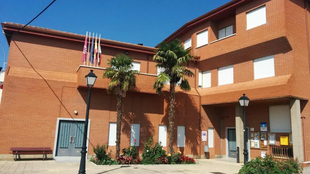 Ayuntamiento de Valdefuentes del P&aacute;ramo.