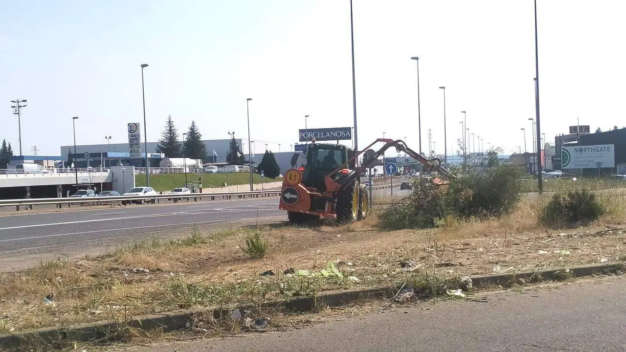 maquinaria diputaci&oacute;n san andr&eacute;s 2