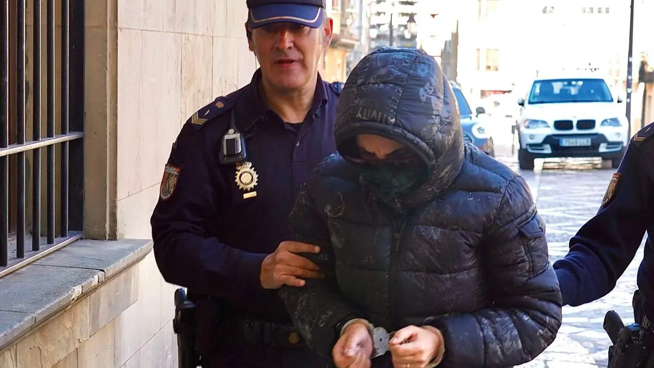 Primera jornada del juicio contra una auxiliar de Enfermer&iacute;a acusada de asesinato por la muerte de una paciente de la Residencia de Ancianos Virgen del Camino de Le&oacute;n en 2022.