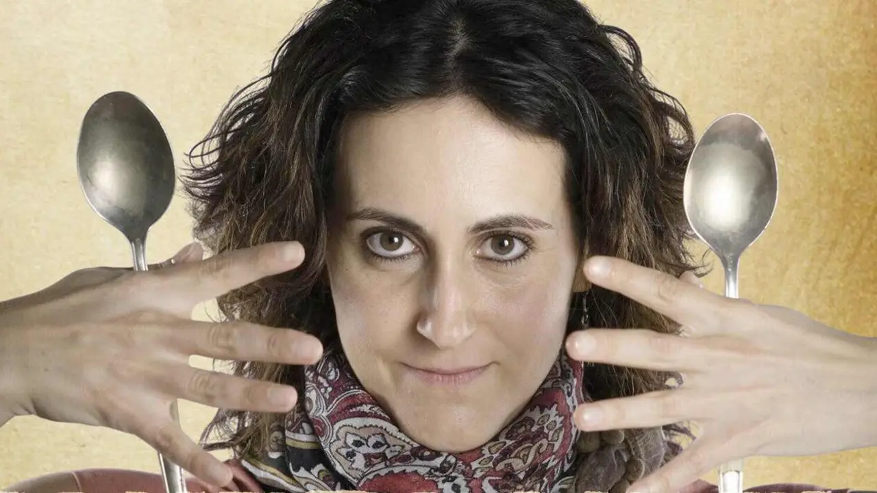 Cartel_UNED_Vanesa