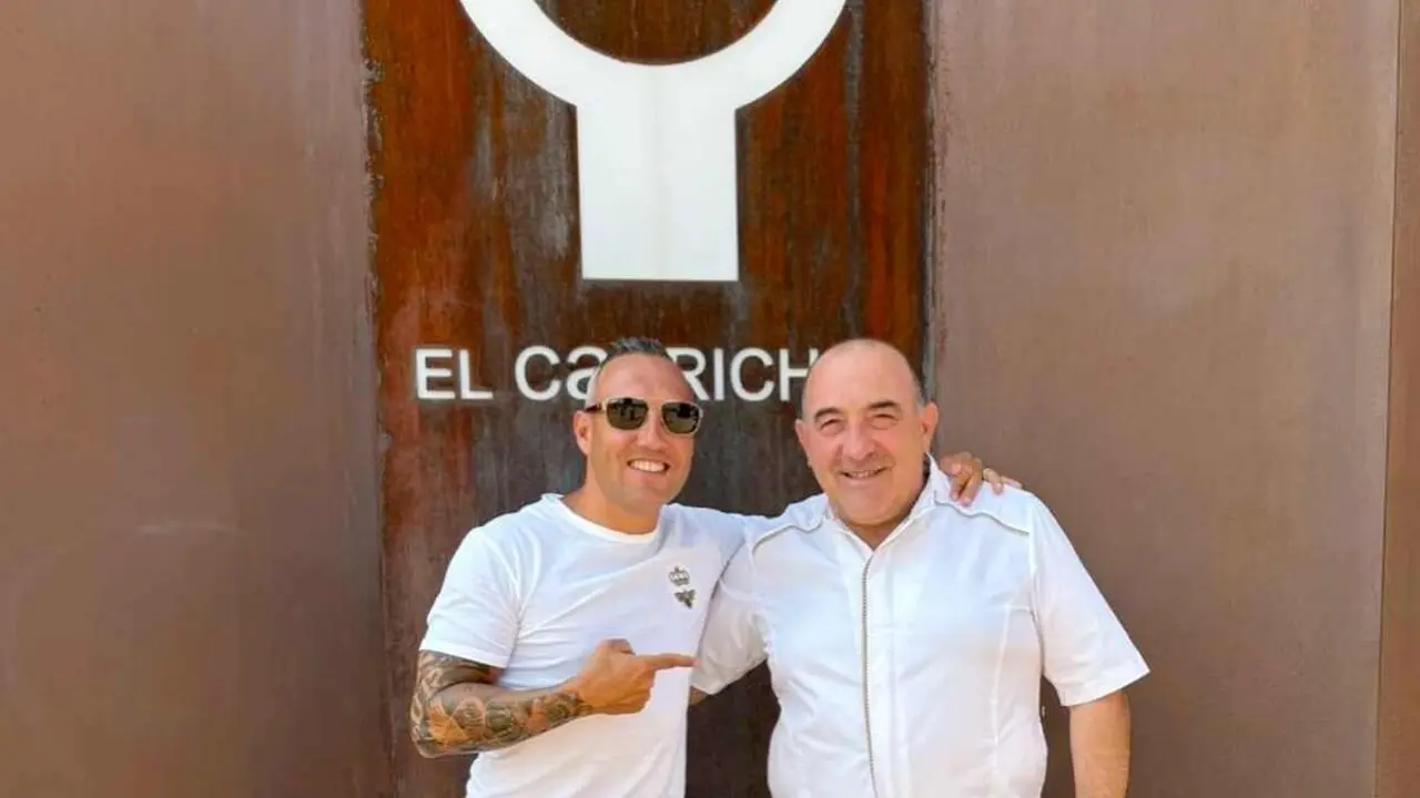 Cazorla junto a Jos&eacute; Gord&oacute;n en El Capricho.