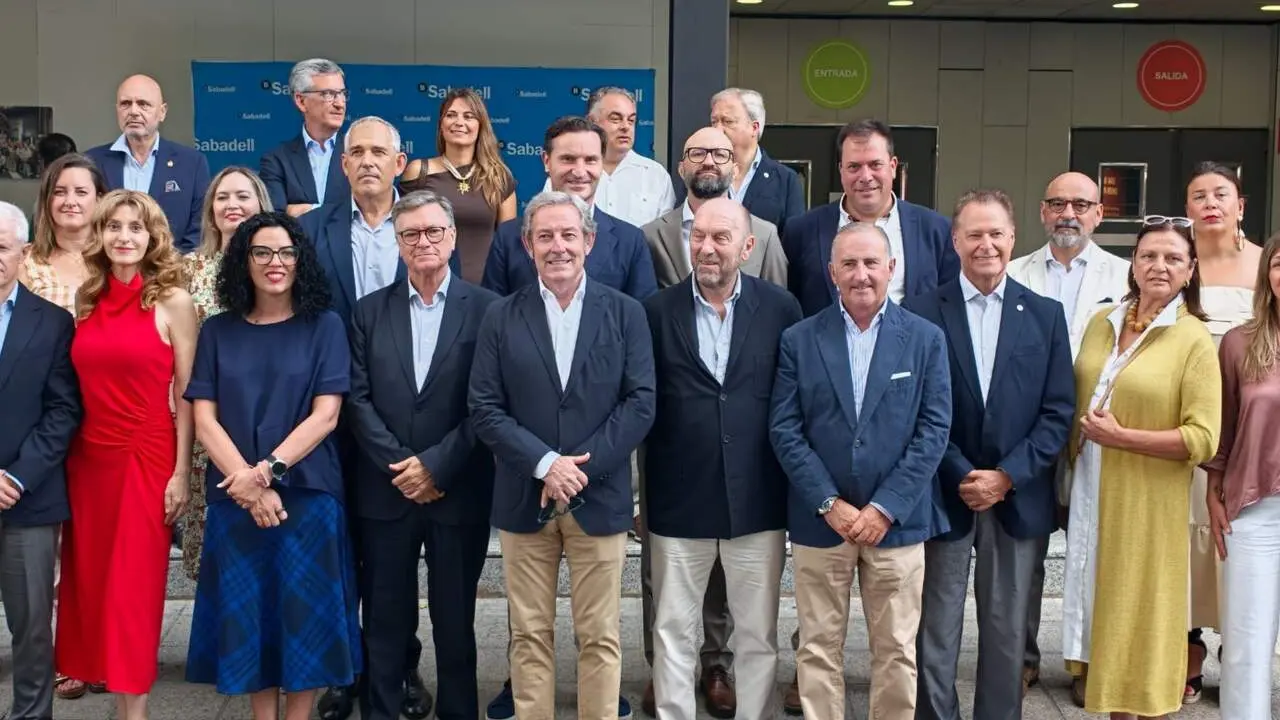 El D&iacute;a de Le&oacute;n en Fidma 2026 refuerza la alianza econ&oacute;mica entre Asturias y Le&oacute;n.&nbsp;Las C&aacute;maras de Comercio de Gij&oacute;n, Le&oacute;n y Astorga reivindican la cooperaci&oacute;n en industria, infraestructuras y turismo.