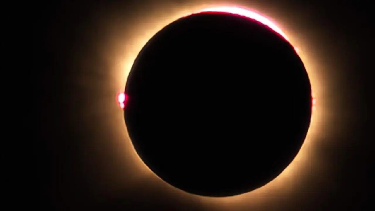 El eclipse solar total del 12 de agosto. Foto: Almudena Relloso.