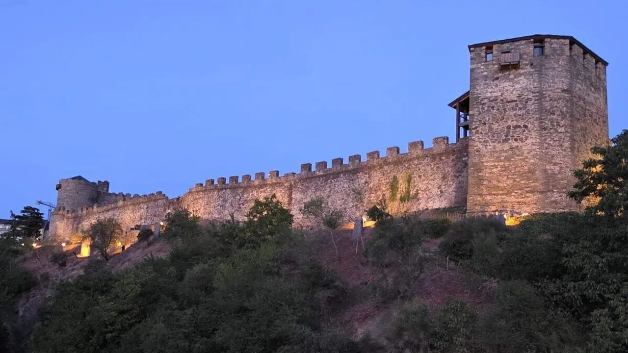 Iluminaci&oacute;n castillo