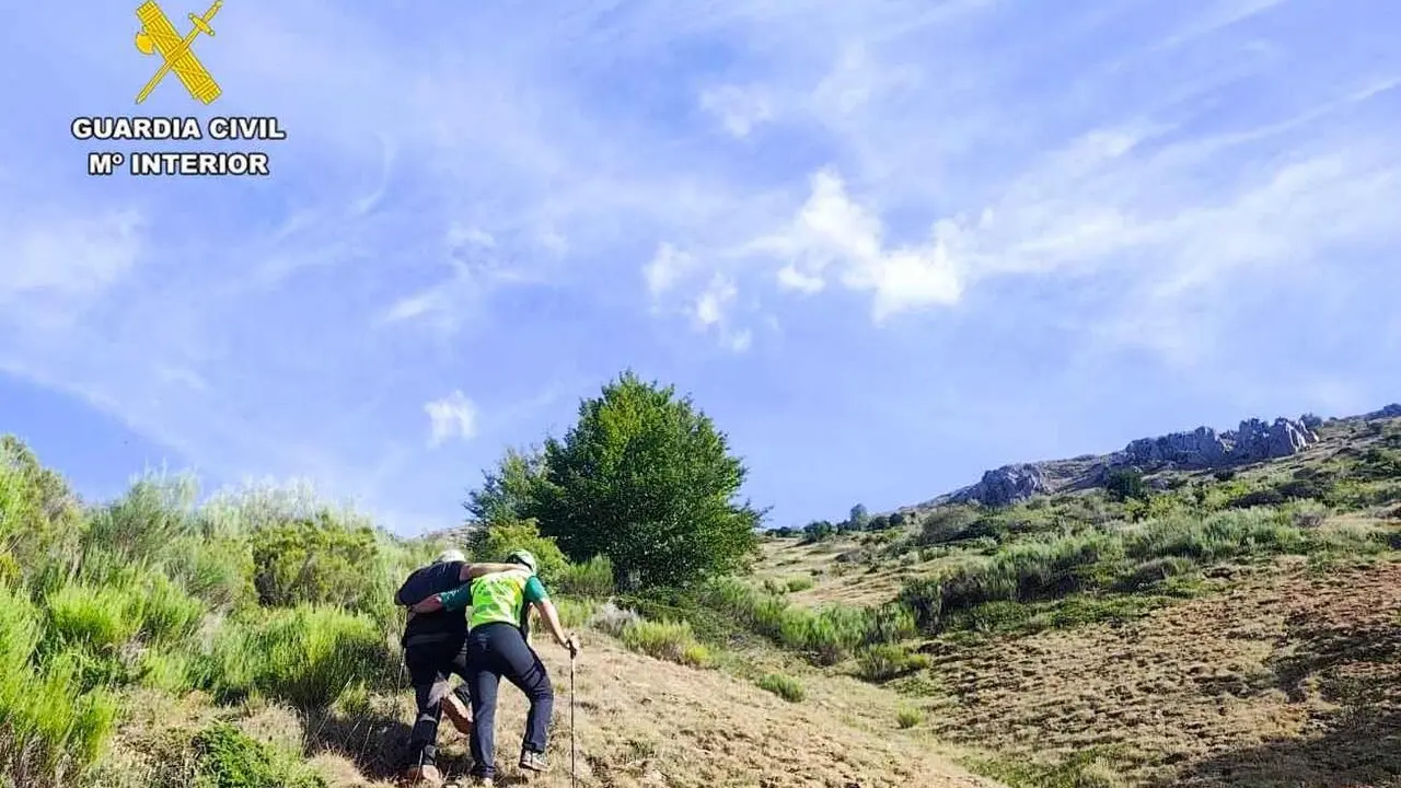 Efectivos del Greim, durante las labores de rescate.