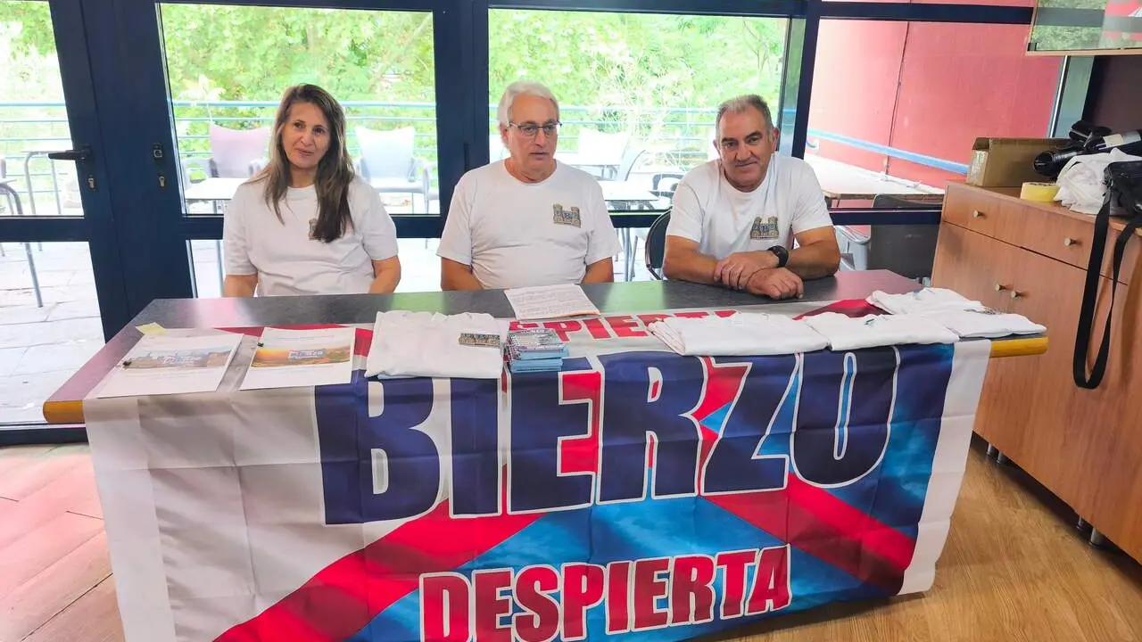 Acto de presentaci&oacute;n en Ponferrada de la nueva formaci&oacute;n pol&iacute;tica Despierta Bierzo.