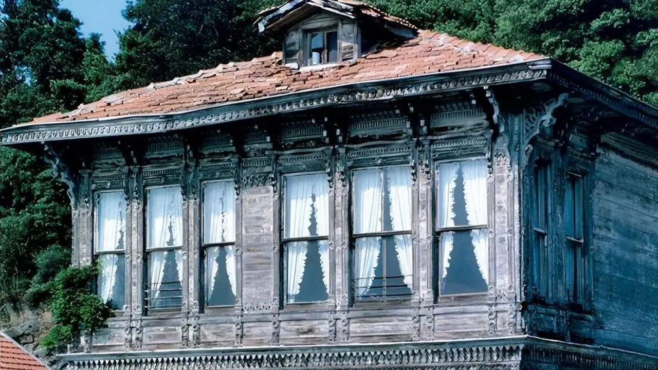 Fragmento de la portada de 'La casa de Leyla'.