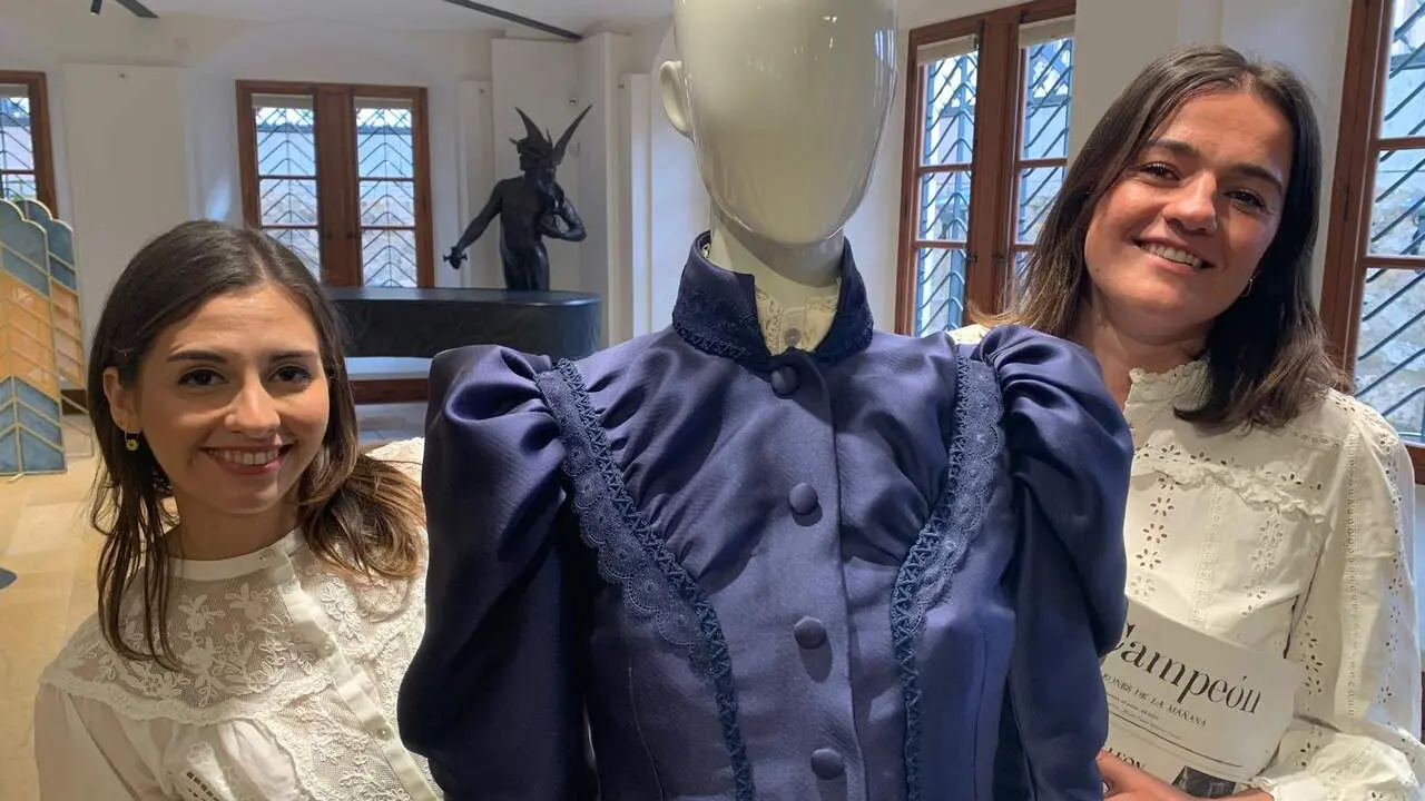 Las jefas de Programas P&uacute;blicos y Producci&oacute;n y &Aacute;rea de Negocio, Tienda y Publicaciones de Fundos, Marta Sabugo y Andrea M&eacute;ndez, son las organizadoras de la Feria Modernista de Casa Botines. Foto: A.F. Reca