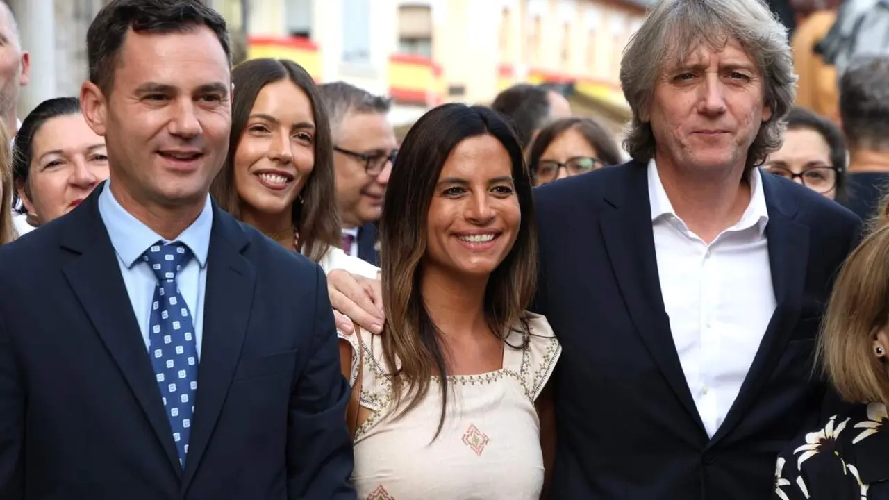 Ponferrada celebra el acto institucional con motivo de la festividad de la Virgen de la Encina y la conmemoraci&oacute;n del LXVIII Aniversario del D&iacute;a de El Bierzo, en el que participan diversas autoridades, entre las que se encuentran el vicepresidente primero y consejero de Desregulaci&oacute;n, Familia y Ayudas Sociales, Carlos Poll&aacute;n, y el consejero de Industria, Universidades, Empleo y Comercio, Juan Carlos Su&aacute;rez-Qui&ntilde;ones