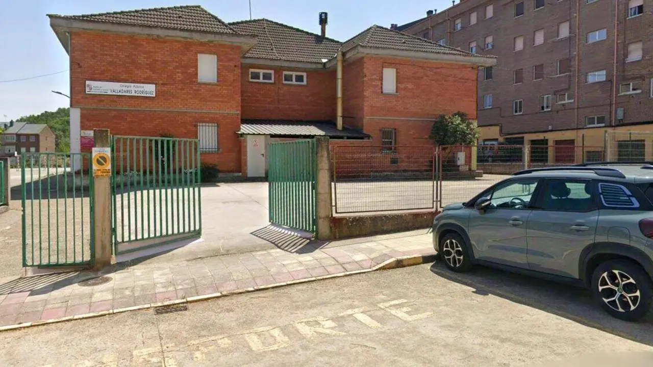 Colegio de Educaci&oacute;n Infantil y Primaria Valladares Rodr&iacute;guez de Toreno 1