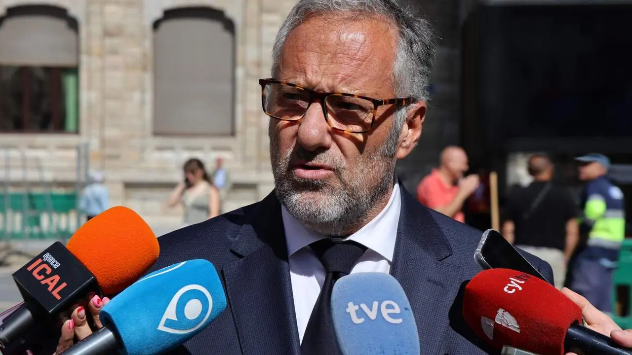 El vicepresidente primero y consejero de Desregulaci&oacute;n, Familia y Ayudas Sociales, Carlos Poll&aacute;n, este mi&eacute;rcoles en Le&oacute;n. Foto: Campillo.