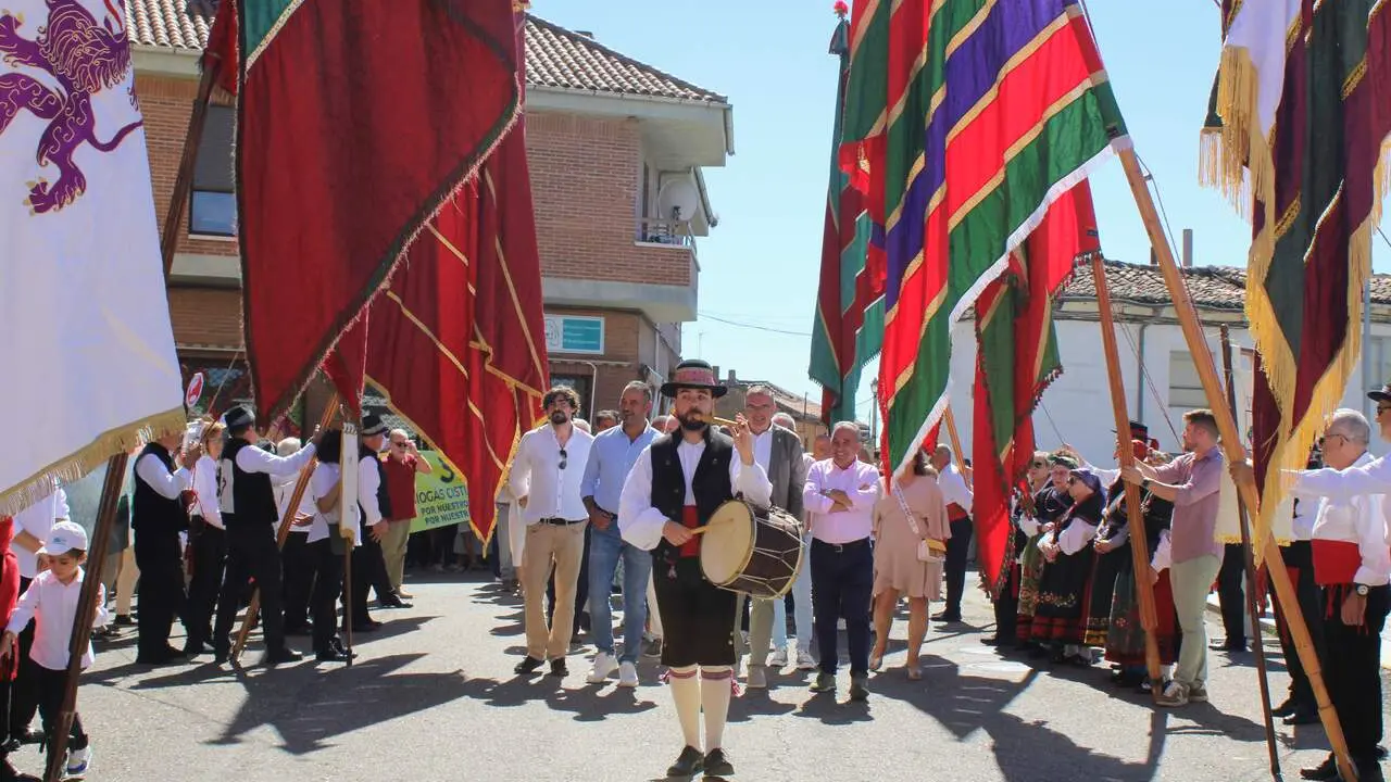 Gran Concejo promovido por el ILC que se celebra en Mansilla de las Mulas (Le&oacute;n)