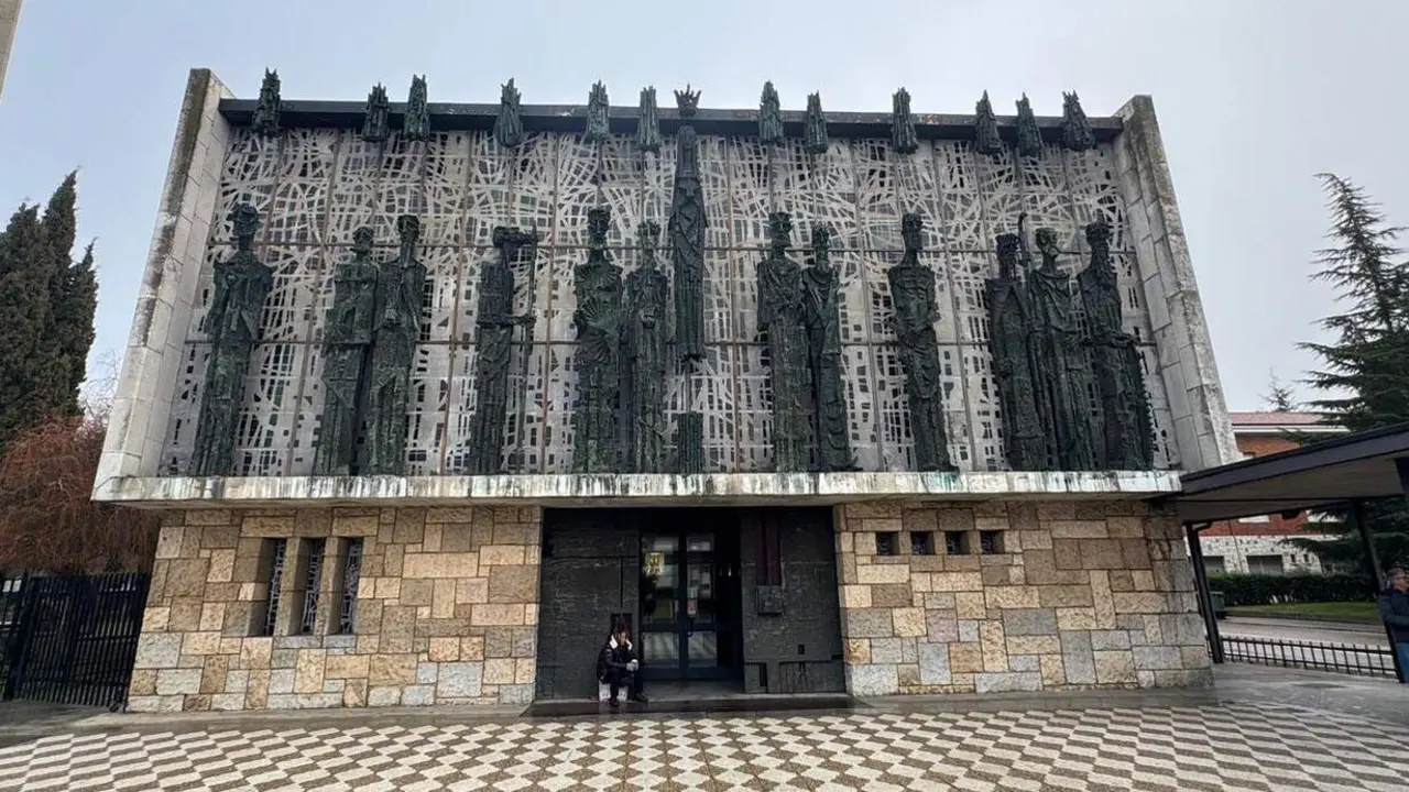 bas&iacute;lica Virgen del Camino