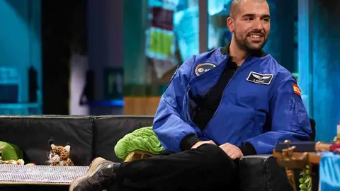 Los astronautas leoneses Sara García Alonso y Pablo Álvarez Fernández han sido reconocidos con el Premio Castilla y León de Ciencias Sociales y Humanidades en su edición correspondiente a 2024. En las fotografías, un recorrido por sus vivencias en los últimos meses. Fotos: Ical / Agencias