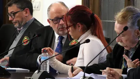 Los acusados por la muerte violenta de una prostituta en Cembranos en 2021 llegan a la Audiencia Provincial de León. Foto: Peio García.