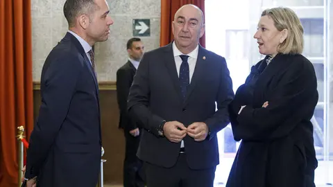 Andrés Rodríguez, socio fundador del estudio leonés Rodríguez Valbuena Arquitectos, recibe de manos de la Reina Sofía uno de los 'Premios Europa Nostra' y 'Premios Hispana Nostra' en la categoría de conservación de adaptación de nuevos usos.