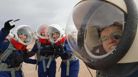 Nueve astronautas españolas, entre ellas las leonesas Jennifer García Carrizo y Laura González Llamazares, estudian en el proyecto Hypatia los efectos de una misión en Marte en las mujeres. Desde el pasado lunes viven aisladas en la estación Mars Research Desert Station del desierto de Utah.