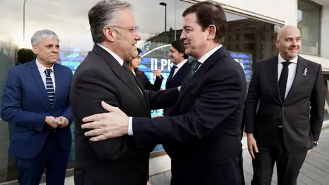El presidente de la Junta de Castilla y León, Alfonso Fernández Mañueco, participa en la gala de entrega de los II Premios Diagnóstico 2025 de CyLTV. Fotos: Campillo