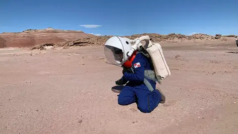 Nueve astronautas españolas, entre ellas las leonesas Jennifer García Carrizo y Laura González Llamazares, estudian en el proyecto Hypatia los efectos de una misión en Marte en las mujeres. Desde el pasado lunes viven aisladas en la estación Mars Research Desert Station del desierto de Utah.