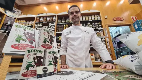 Los 'Besitos', que se deshacen en el paladar, forman parte de la tradición bañezana y de toda la provincia, y se pueden comer durante todo el año, pero es cierto que en Navidad y 'Día de los enamorados' son una referencia imposible de olvidar.