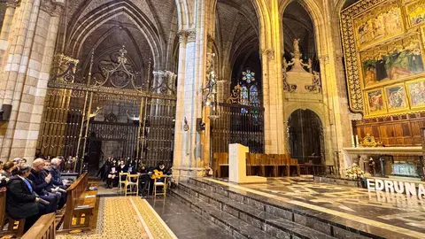 Los colegios Sagrado Corazón de León y Nuestra Señora del Carmen de León y La Bañeza celebran su bicentenario. Fotos: Ayuntamiento de León