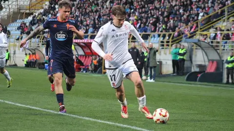 La Cultural y Deportiva Leonesa se mide al Celta Fortuna en un encuentro de altura en el Reino de León. Fotos: Isaac Llamazares | CyDLeonesa