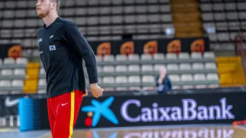 Heraldo de León publica las 101 fotos oficiales del encuentro disputado por España en el Palacio de los Deportes.
