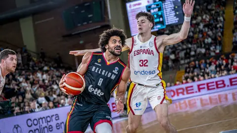 Heraldo de León publica las 101 fotos oficiales del encuentro disputado por España en el Palacio de los Deportes.