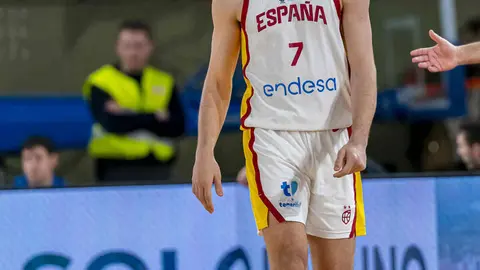 Heraldo de León publica las 101 fotos oficiales del encuentro disputado por España en el Palacio de los Deportes.