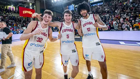 Heraldo de León publica las 101 fotos oficiales del encuentro disputado por España en el Palacio de los Deportes.