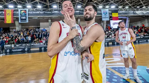 Heraldo de León publica las 101 fotos oficiales del encuentro disputado por España en el Palacio de los Deportes.