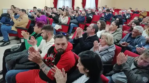 Cendón se reúne a la militancia del Bierzo en Camponaraya para destacar los proyectos estratégicos que generan empleo y oportunidades en la provincia.