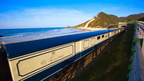 El Transcantábrico empezó a circular en julio de 1983 entre León y Matallana de Torío. Fue el primer tren turístico de España, y el primero de ancho métrico del mundo. En la actualidad ya no pisa la provincia.