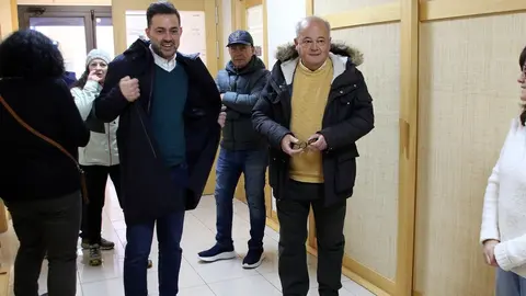 Votaciones de las elecciones primarias del PSOE de León. Foto: Peio García.