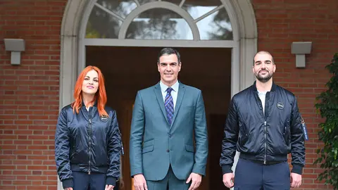 Los astronautas leoneses Sara García Alonso y Pablo Álvarez Fernández han sido reconocidos con el Premio Castilla y León de Ciencias Sociales y Humanidades en su edición correspondiente a 2024. En las fotografías, un recorrido por sus vivencias en los últimos meses. Fotos: Ical / Agencias