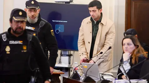 El Supremo ratifica los 18 años de cárcel al condenado por el crimen de la Universidad. En las imágenes, durante las sesiones del juicio. Fotos: Campillo