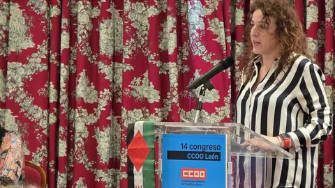 Elena Blasco, secretaria general de CCOO de León, en el congreso provincial del sindicato.