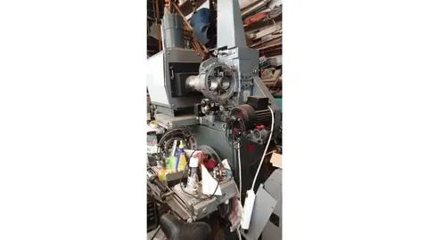 Colección de proyectores de cine de Miguel Pérez 'Trébol' en su casa-museo.