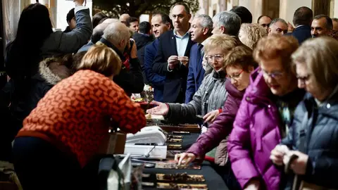 El Salón Internacional del Chocolate de Astorga reúne este fin de semana a una veintena de expositores y ofrece charlas, catas y demostraciones gratuitas. Fotos: Campillo