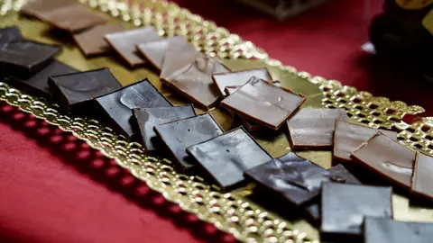 El Salón Internacional del Chocolate de Astorga reúne este fin de semana a una veintena de expositores y ofrece charlas, catas y demostraciones gratuitas. Fotos: Campillo