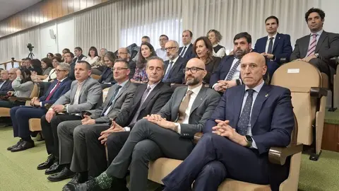 La ULE gradúa a una nueva generación de 300 profesionales en Ingeniería llamados a liderar los desafíos del futuro.
