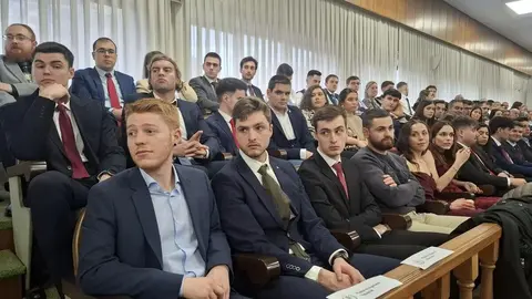 La ULE gradúa a una nueva generación de 300 profesionales en Ingeniería llamados a liderar los desafíos del futuro.