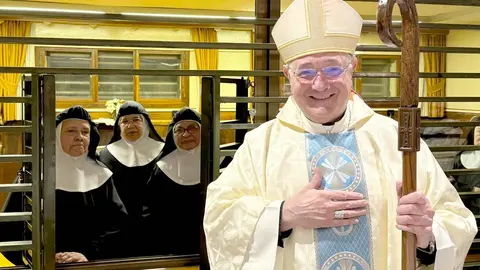 Las últimas Agustinas de León han abandonado este martes su clausura en la ciudad y se van a otro monasterio por la falta de vocaciones para mantener su presencia en la ciudad