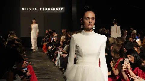 Inauguración de la I Semana de la Moda de Ponferrada. Autoridades y representantes de la sociedad berciana se citan en un gran y pionero evento con la moda como protagonista. Fotos: César Sánchez