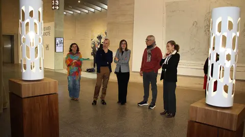 El martes 1 de abril se cumplen 20 años desde que el Museo de Arte Contemporáneo abrió sus puertas y para celebrarlo el centro abre al público dos nuevas exposiciones de su colección, ‘Así como suceden las cosas, también nada sucede’ y ‘Autorretratos a través de la historia del arte’, además de ofrecer una programación especial de actividades -entre 29 de marzo y el 6 de abril- con una conferencia y visitas guiadas para todos los públicos. Foto: Peio García