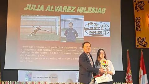 La Robla mantiene y promueve su actividad deportiva y lo hace a lo largo de todo el año. Sin embargo, como cada ejercicio, el punto de reconocimiento llega con la la Gala del Deporte Roblano que en esta ocasión ha llegado a su XXV edición.