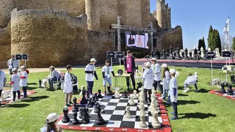 Valencia de Don Juan se convierte en un juego de ajedrez con Pequeños Gigantes.