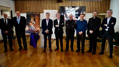 El presidente de la Cámara de Comercio de León, Javier Vega, presenta la tradicional campaña de promoción y difusión de la Semana Santa. Foto: Campillo.