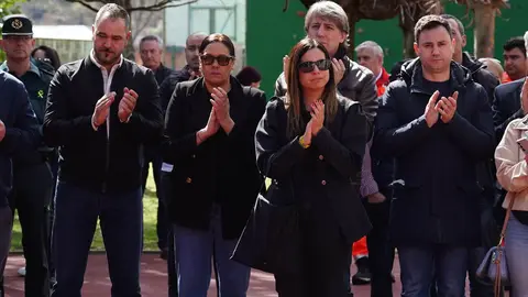 El silencio, únicamente interrumpido por el llanto, se apoderó este martes del municipio leonés de Villablino para velar la memoria de Jorge Carro, Iban Radio, Amadeo Bernabé y Rubén Souto, los cuatro mineros lacianiegos con edades comprendidas ente los 32 y los 54 años a los que, junto a David Álvarez de Torre del Bierzo, les sorprendió la muerte en la mañana de este lunes de la mano una explosión de grisú en la explotación minera de Cerredo, en el concejo asturiano de Degaña. Fotos: Campillo